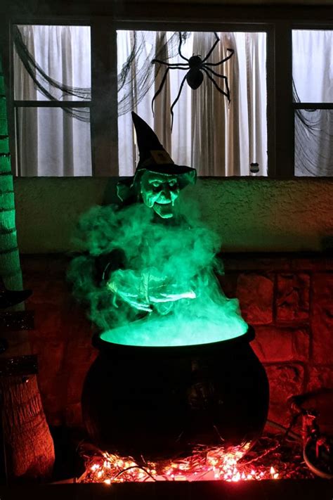 Bubblimg witch cauldron